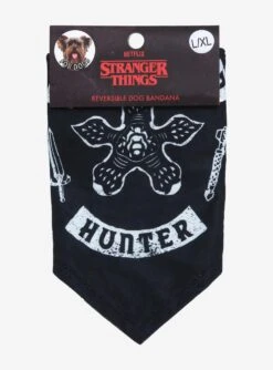 Stranger Things Demogorgon Hunter Reversible Pet Bandana - BoxLunch Exclusive -Cozy Mode Store 17005307 av3